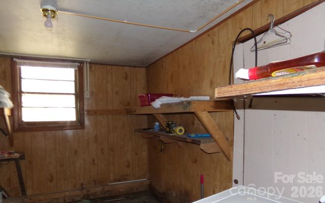 1905 Little Creek Road, Burnsville, NC 28714