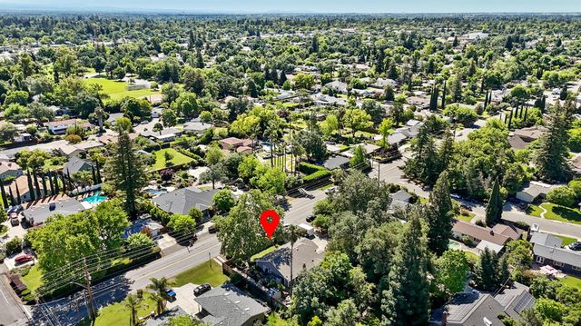 5443 Bridge Creek Ln, Carmichael, CA 95608