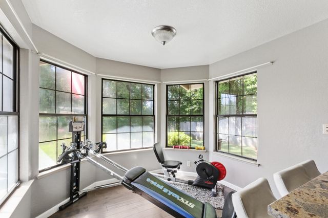 5443 Bridge Creek Ln, Carmichael, CA 95608