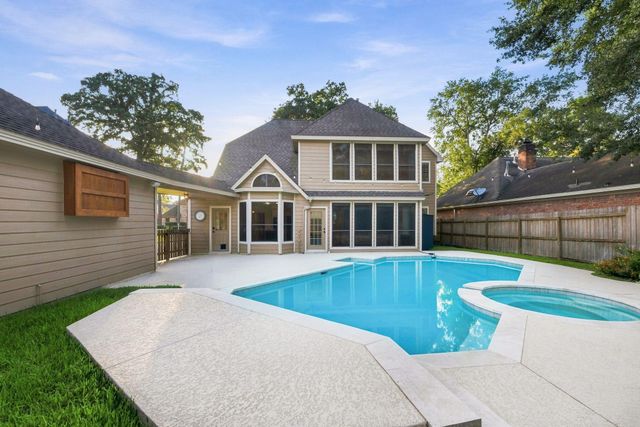 5626 Spring Lodge Drive, Houston, TX 77345