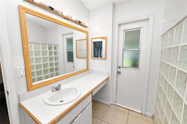 2009 HELM LANE, Valrico, FL 33594
