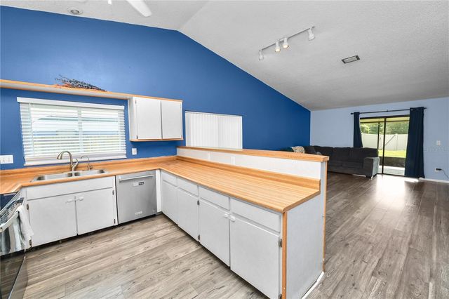 2009 HELM LANE, Valrico, FL 33594