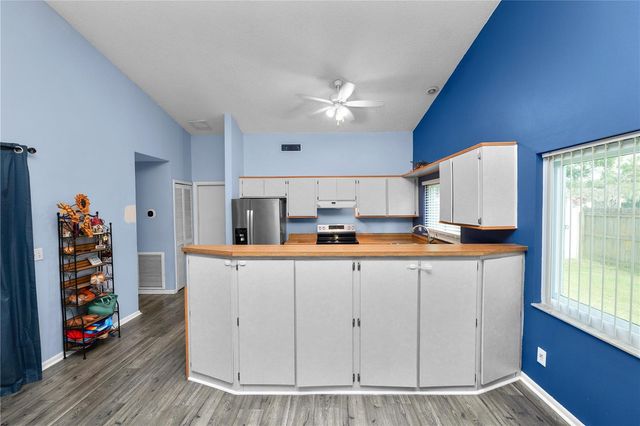 2009 HELM LANE, Valrico, FL 33594
