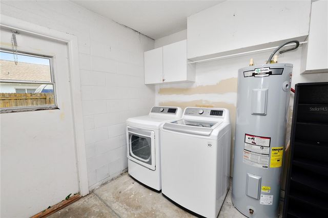 2009 HELM LANE, Valrico, FL 33594