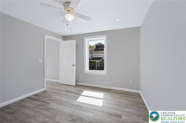 3105 Washington Street, Bethlehem Twp, PA 18020
