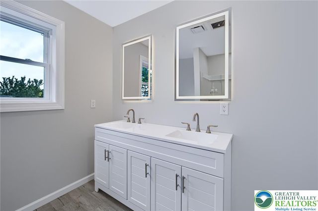 3105 Washington Street, Bethlehem Twp, PA 18020