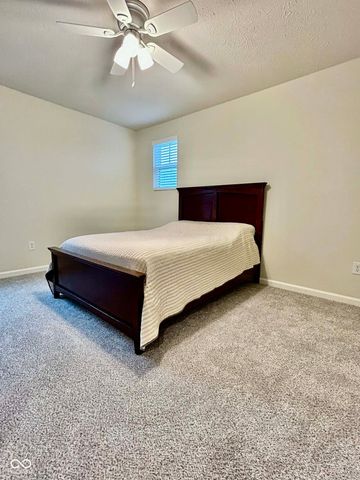 6776 Seabiscuit Road, Whitestown, IN 46075