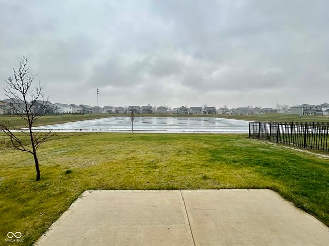 6776 Seabiscuit Road, Whitestown, IN 46075