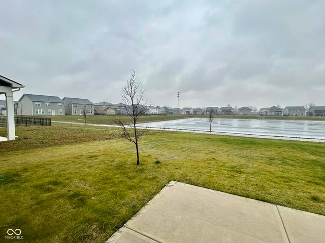 6776 Seabiscuit Road, Whitestown, IN 46075