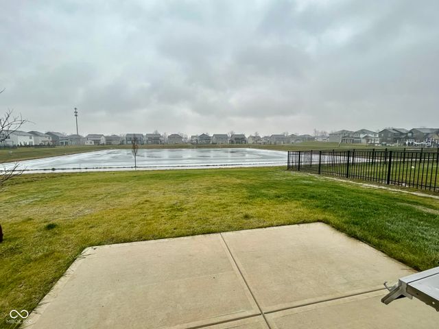 6776 Seabiscuit Road, Whitestown, IN 46075