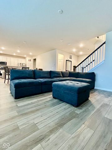 6776 Seabiscuit Road, Whitestown, IN 46075