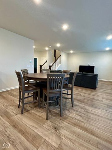 6776 Seabiscuit Road, Whitestown, IN 46075