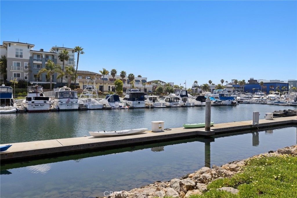 Image 59 of property listing at 1441 Seabridge Lane, Oxnard, CA 93035