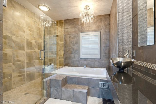 8808 Eastlynn Avenue NW, Massillon, OH 44646