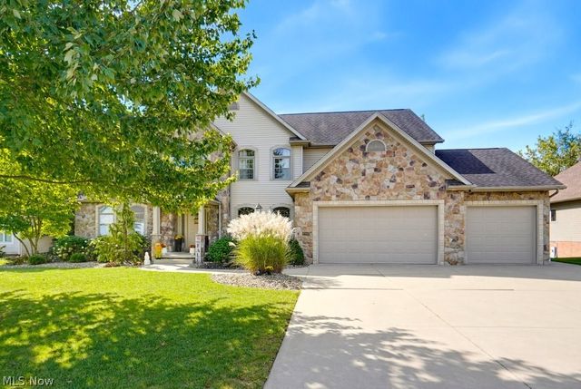 8808 Eastlynn Avenue NW, Massillon, OH 44646