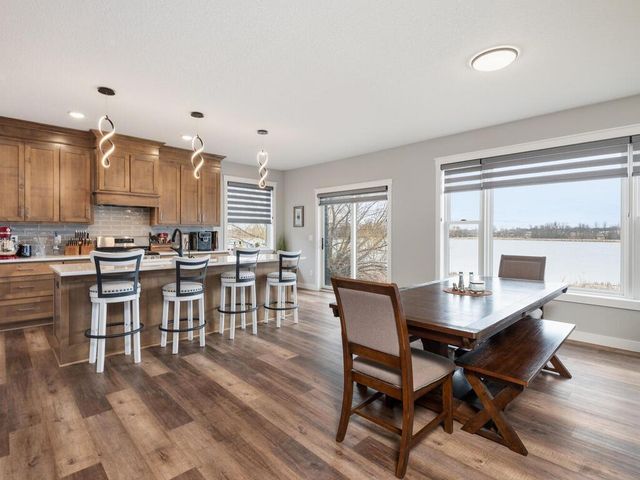 11619 E Laketowne Drive, Albertville, MN 55301