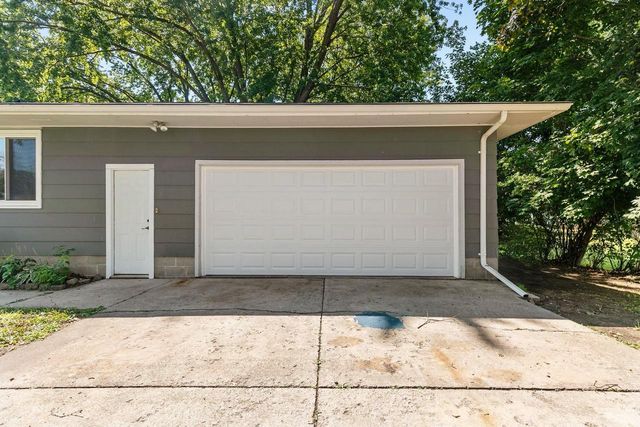 575 GLENDALE AVENUE, Oshkosh, WI 54901