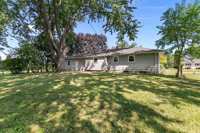 575 GLENDALE AVENUE, Oshkosh, WI 54901