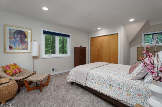 30 Poor Farm Rd, Hopewell Twp., NJ 08534
