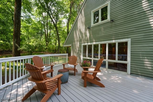 30 Poor Farm Rd, Hopewell Twp., NJ 08534