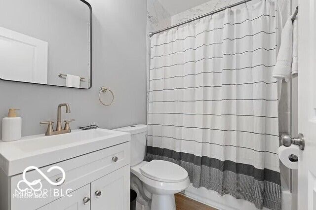 4460 Caroline Avenue, Indianapolis, IN 46205