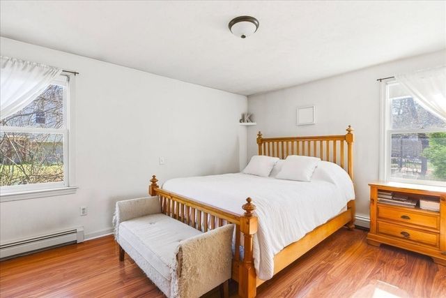 2 Juniper St, Plymouth, MA 02360