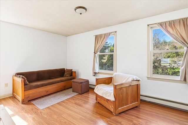 2 Juniper St, Plymouth, MA 02360