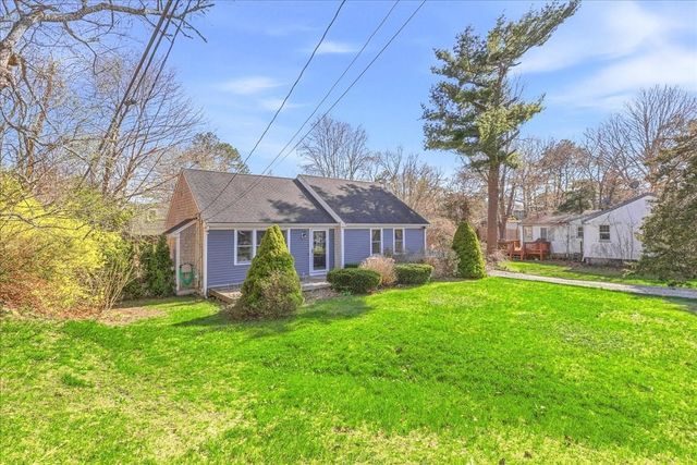 2 Juniper St, Plymouth, MA 02360