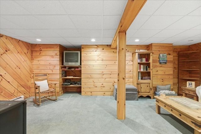 2 Juniper St, Plymouth, MA 02360