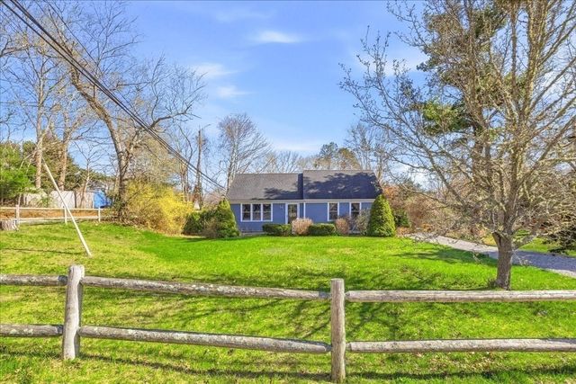 2 Juniper St, Plymouth, MA 02360