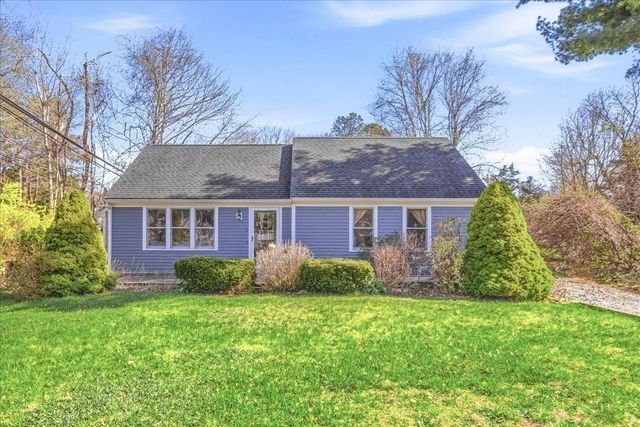 2 Juniper St, Plymouth, MA 02360