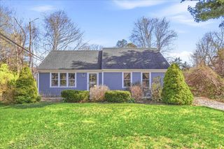 2 Juniper St, Plymouth, MA 02360