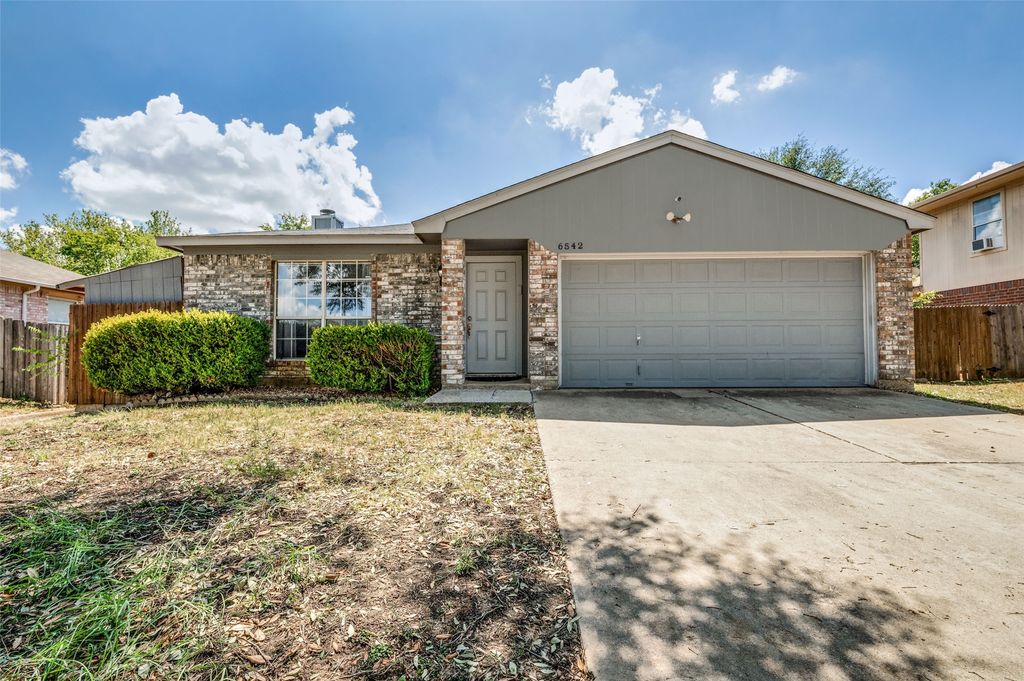 6542 Nellie Drive, Arlington, TX 76002 — exterior