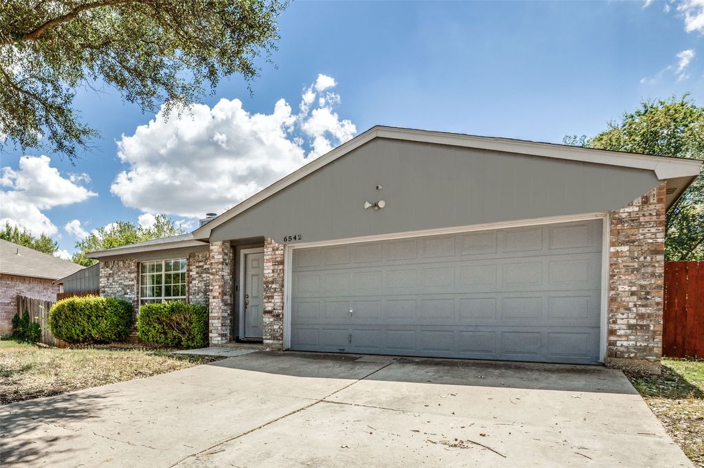 6542 Nellie Drive, Arlington, TX 76002 — photo 2