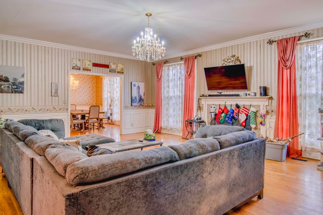 227 D Street NW, Miami, OK 74354