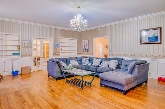 227 D Street NW, Miami, OK 74354