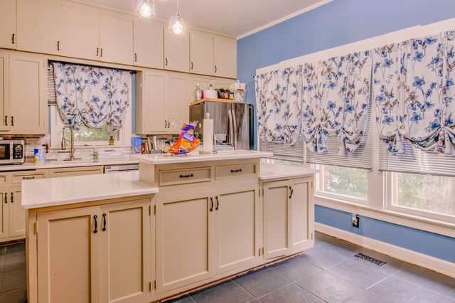 227 D Street NW, Miami, OK 74354