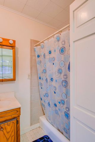 227 D Street NW, Miami, OK 74354