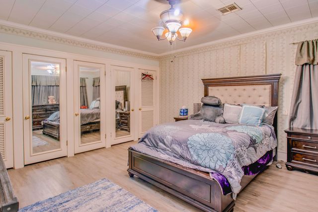 227 D Street NW, Miami, OK 74354