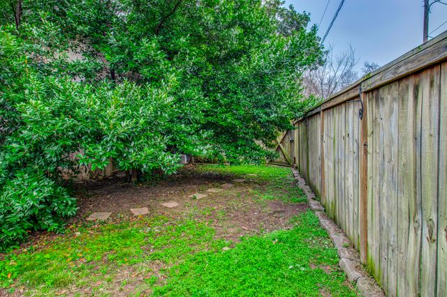 227 D Street NW, Miami, OK 74354