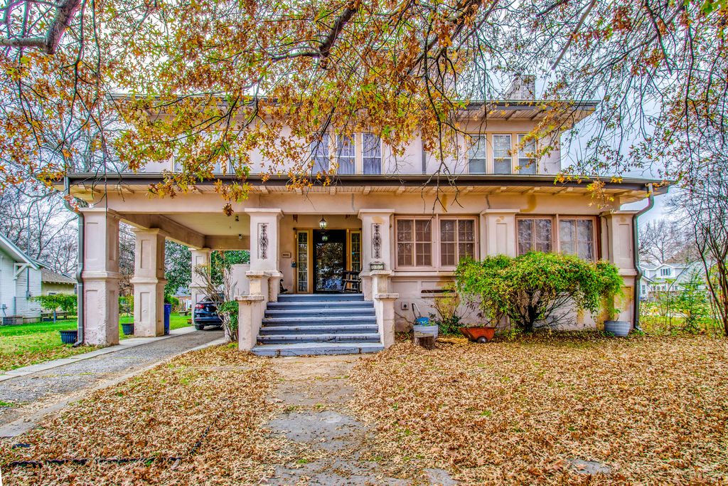 227 D Street NW, Miami, OK 74354