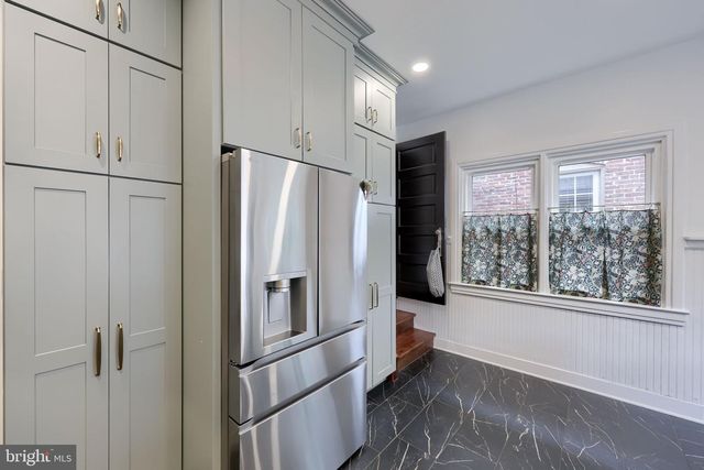 803 N DUKE ST, Lancaster, PA 17602