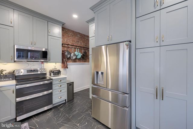 803 N DUKE ST, Lancaster, PA 17602