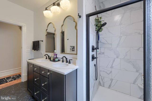 803 N DUKE ST, Lancaster, PA 17602