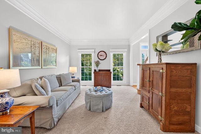 8 HALLER CT, Poolesville, MD 20837