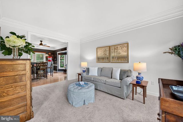8 HALLER CT, Poolesville, MD 20837