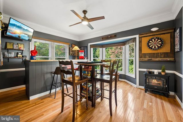 8 HALLER CT, Poolesville, MD 20837