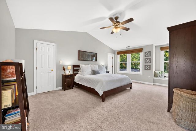 8 HALLER CT, Poolesville, MD 20837
