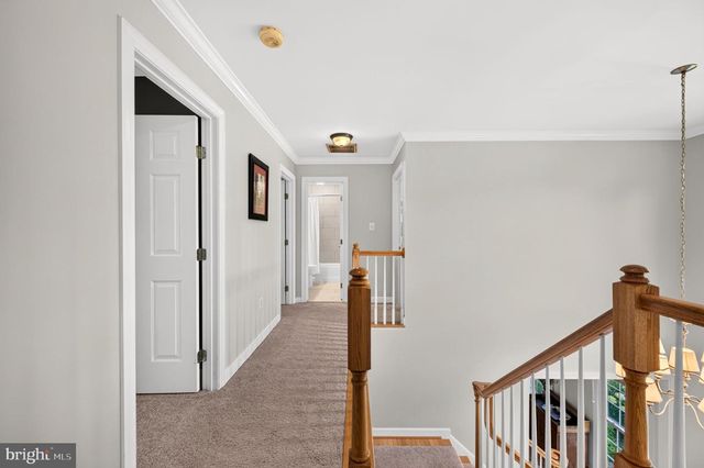 8 HALLER CT, Poolesville, MD 20837