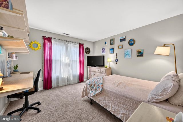 8 HALLER CT, Poolesville, MD 20837